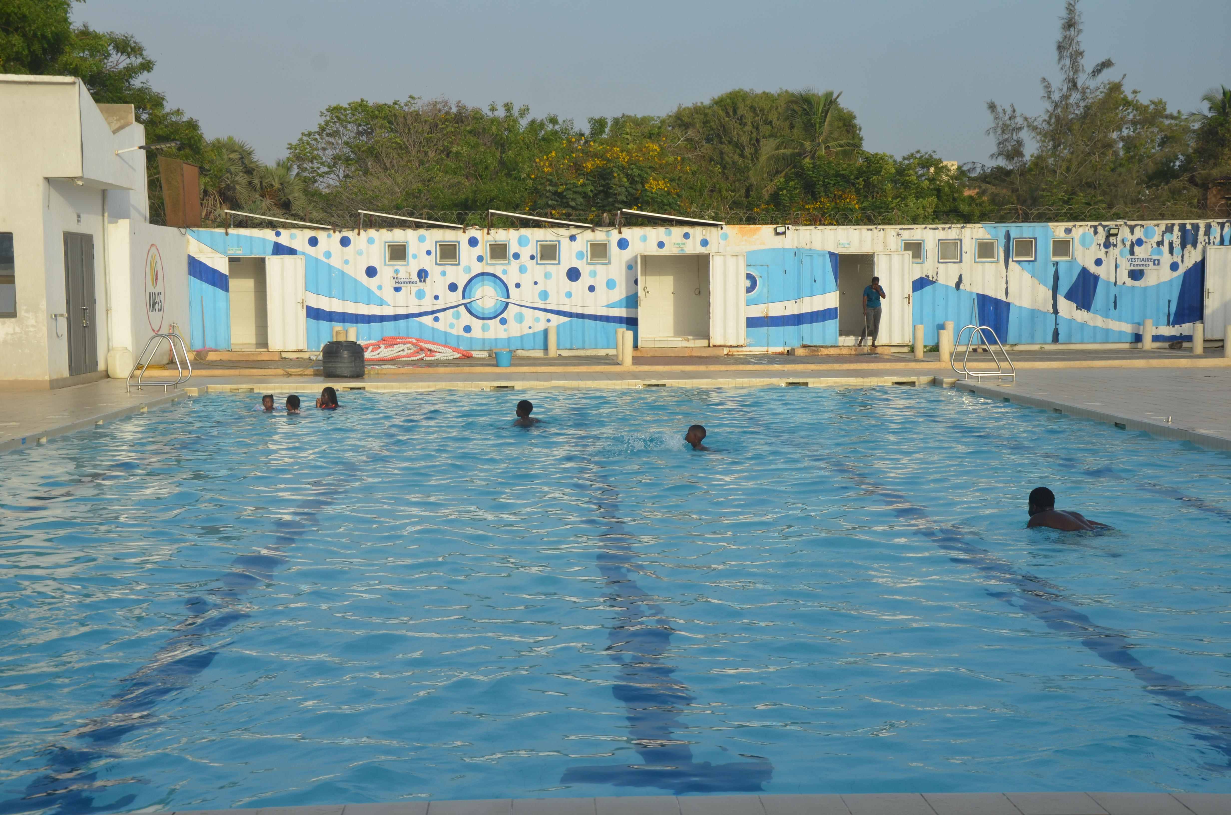 Séance de natation dans la piscine de l'EPCEP